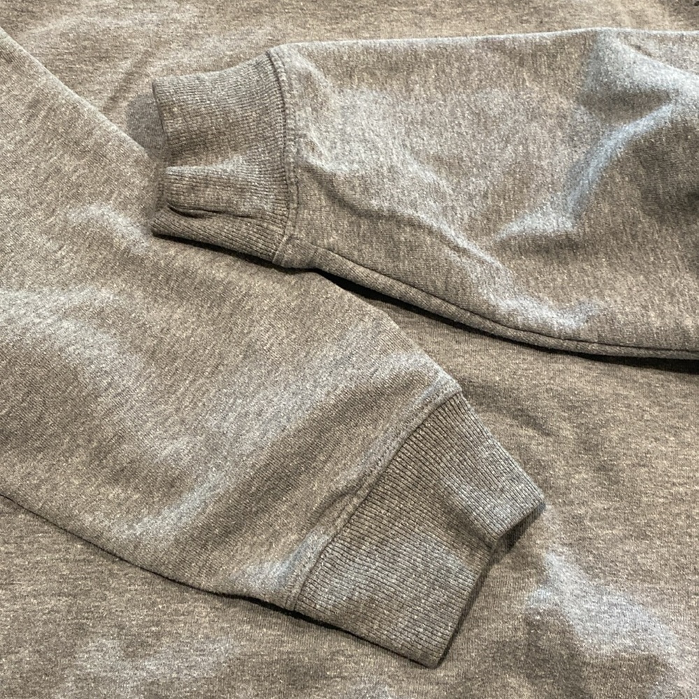 Friends Crew Neck - Picture 4 of 6